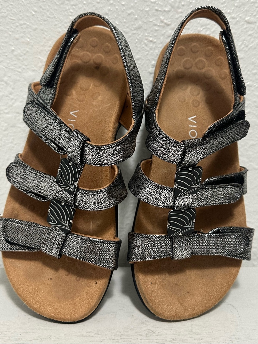 Vionic amber sandals black Metallic Silver linen Multi-Strap Comfort Sandals